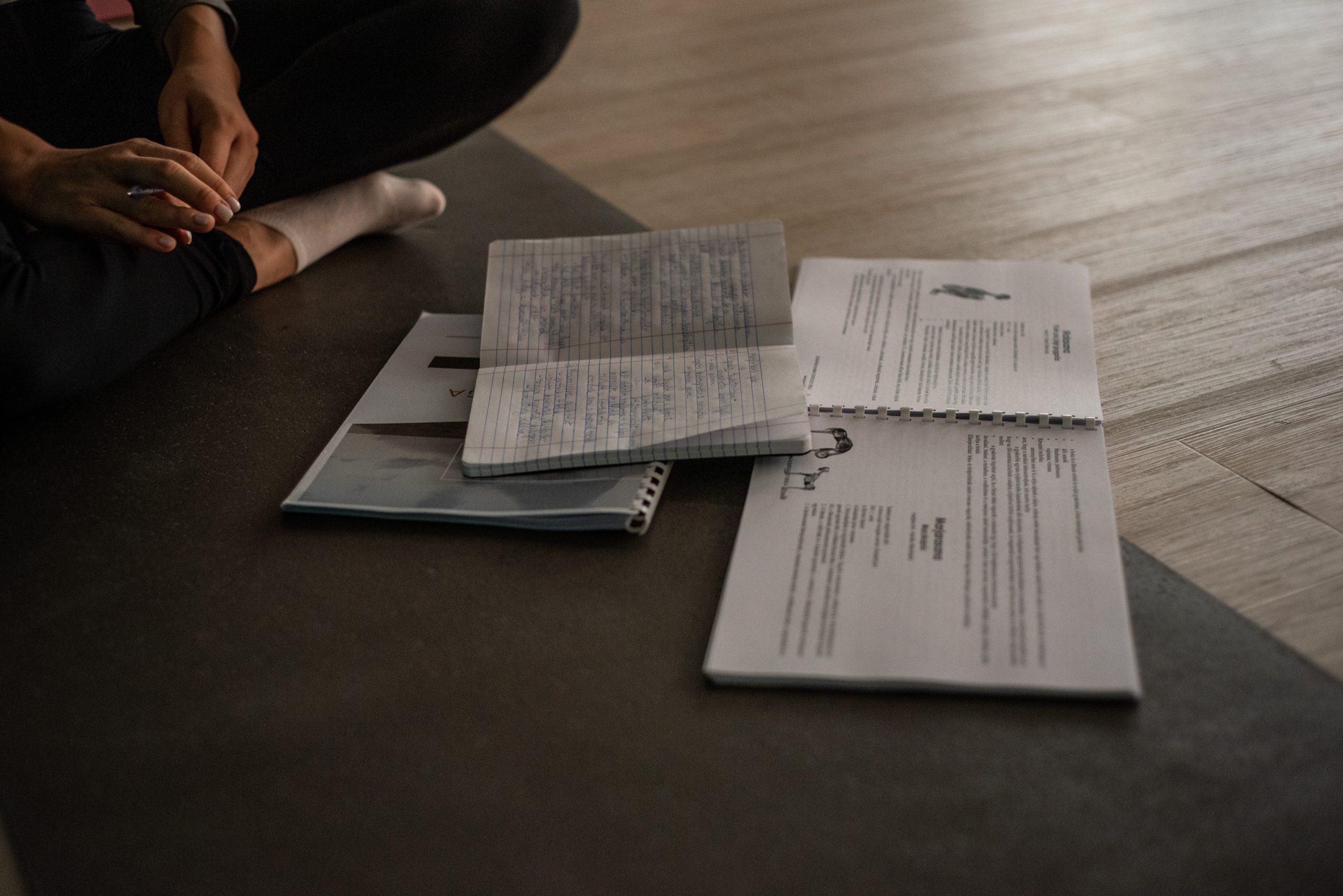 Online alap hatha és flow jógaoktató képzés - 2 in 1 - Image 3